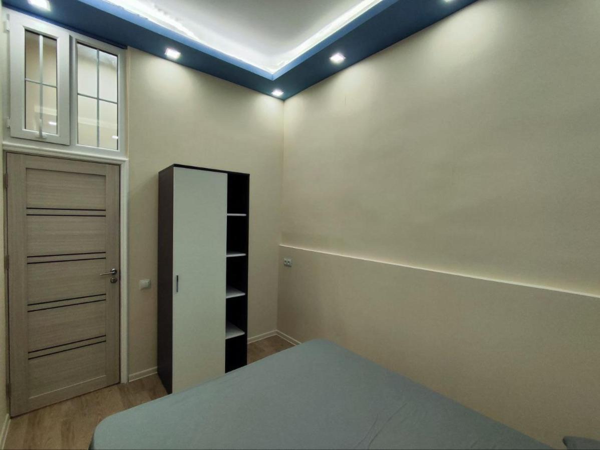 Guest House In The Small Center Erevan Exterior foto